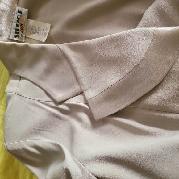 STUDIO ONE SUIT - Picture 11 of 11